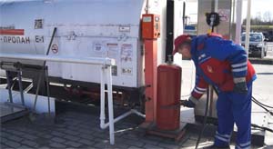 Заправка газовых баллонов в Гатчинском районе Ленинградской области.